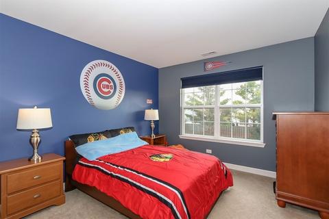 5901 Chatham Dr, Hoffman Estates, IL 60192 photo 24
