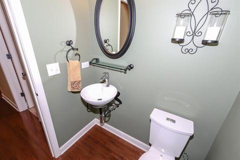 5901 Chatham Dr, Hoffman Estates, IL 60192 photo 16