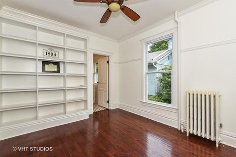 322 Perry St, Elgin, IL 60123 photo 5