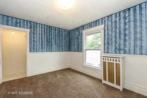 322 Perry St, Elgin, IL 60123 photo 12