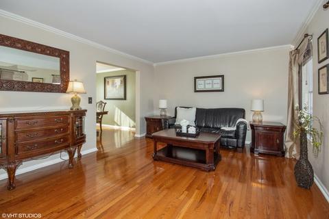 1913 Chestnut Grove Dr, Plainfield, IL 60586 photo 3