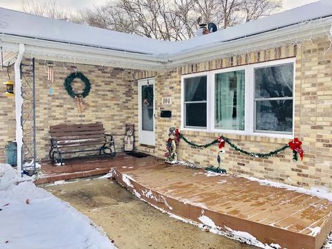 104 E Sunset Pl, Dekalb, IL 60115 photo 2