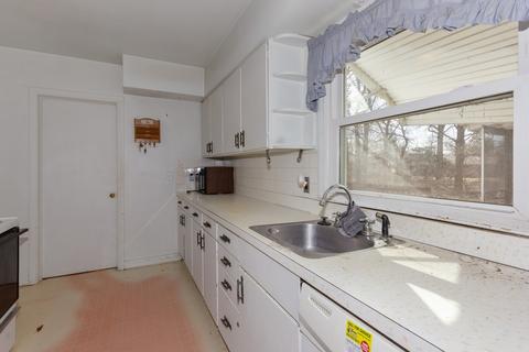 959 Justine Dr, Kankakee, IL 60901 photo 4