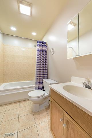746 E 43rd St #2W, Chicago, IL 60653 photo 12