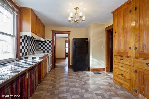 200 S 3rd St, Capron, IL 61012 photo 4