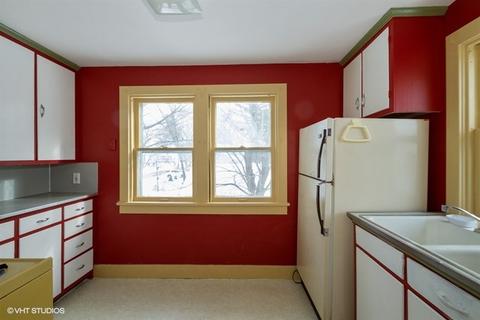 200 S 3rd St, Capron, IL 61012 photo 7