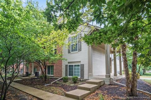651 Conservatory Ln, Aurora, IL 60502 photo 2