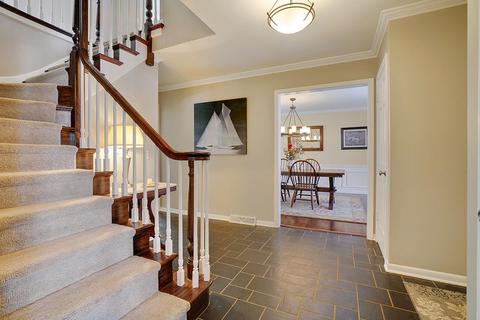 2525 Cherry Ln, Northbrook, IL 60062 photo 2