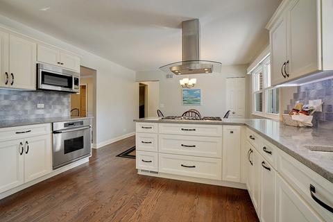 2525 Cherry Ln, Northbrook, IL 60062 photo 7