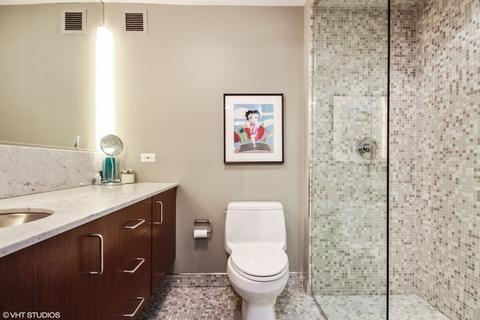 110 E Delaware Pl #1104, Chicago, IL 60611 photo 14