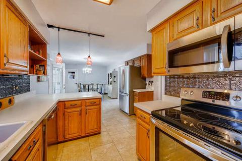 212 E Lilac St, Elburn, IL 60119 photo 8