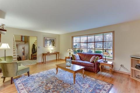 553 Birch St, Itasca, IL 60143 photo 3