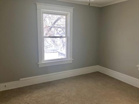 804 S 4th St, Aurora, IL 60505 photo 8