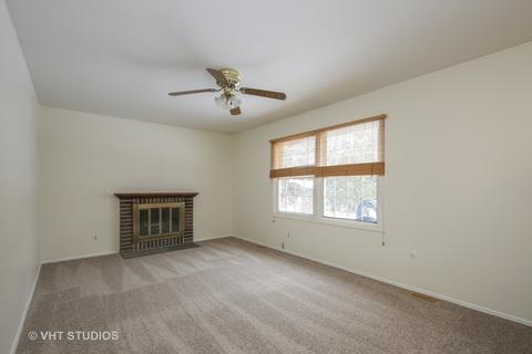 675 Concord Ct, Algonquin, IL 60102 photo 8