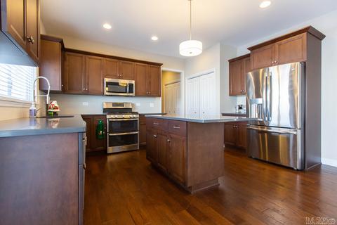 3644 Ancient Oak Dr, Elgin, IL 60124 photo 8