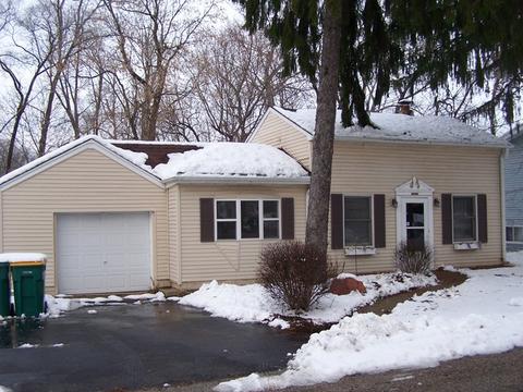 2616 W Emerald Ct, Mchenry, IL 60051 photo 1