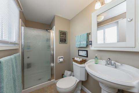 1465 Dennison Rd, Hoffman Estates, IL 60169 photo 12