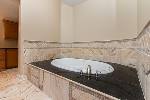 11 Baker Ln, Naperville, IL 60565 photo 31