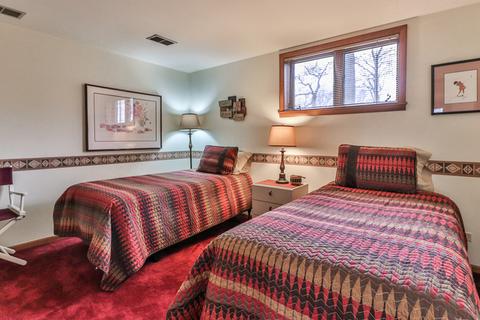 39 W535 Capulet Cir, Elgin, IL 60124 photo 24