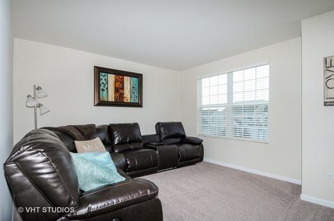 2276 Lundquist Dr, Aurora, IL 60503 photo 6
