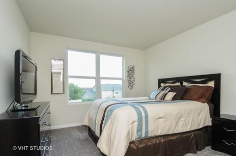 2276 Lundquist Dr, Aurora, IL 60503 photo 9