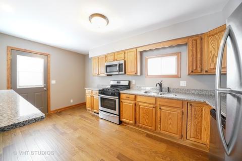 249 Robinson Dr, Morris, IL 60450 photo 4