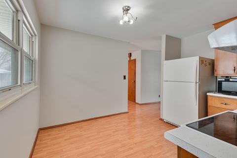 1240 Post Rd, Aurora, IL 60506 photo 7