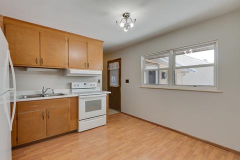1240 Post Rd, Aurora, IL 60506 photo 6