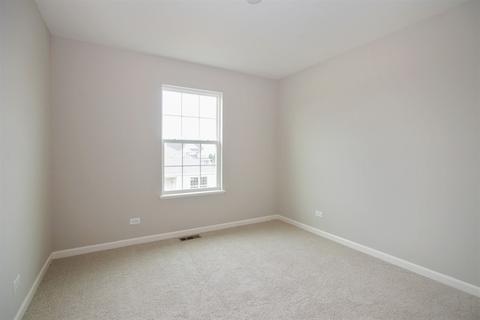 5763 Chatham Dr, Hoffman Estates, IL 60192 photo 11
