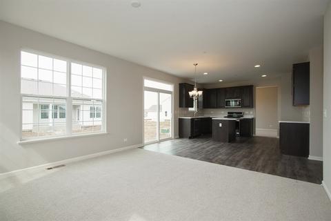 5763 Chatham Dr, Hoffman Estates, IL 60192 photo 5