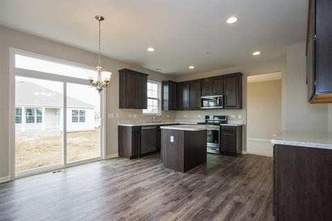 5763 Chatham Dr, Hoffman Estates, IL 60192 photo 7