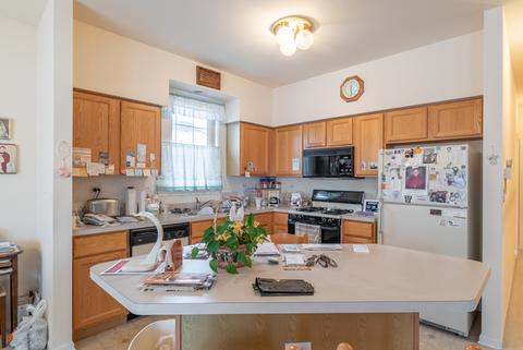 697 W Moreland Ave, Addison, IL 60101 photo 4