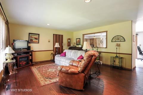 2736 Knob Hill Rd, Johnsburg, IL 60051 photo 3