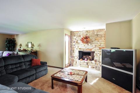 2736 Knob Hill Rd, Johnsburg, IL 60051 photo 8