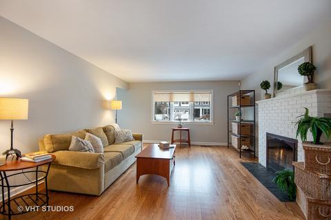 936 Echo Ln, Glenview, IL 60025 photo 5