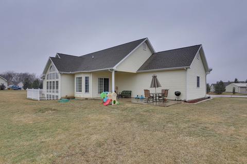 1 Doane Dr, Mansfield, IL 61854 photo 4