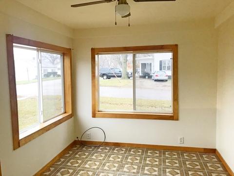 302 E 4th St, Spring Valley, IL 61362 photo 12