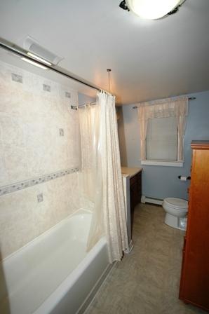 100 S Edison Ave, Elgin, IL 60123 photo 14