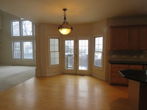 648 Hamilton Ct, Bartlett, IL 60103 photo 7