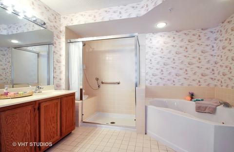 1600 E Thacker St #405, Des Plaines, IL 60016 photo 6