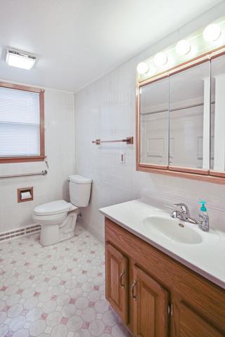 2147 Cross St, Freeport, IL 61032 photo 9