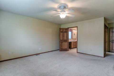 700 Donna Ave, Aurora, IL 60505 photo 17