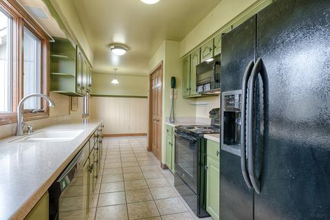 700 Donna Ave, Aurora, IL 60505 photo 9