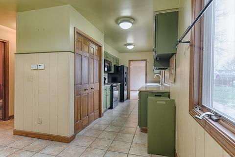 700 Donna Ave, Aurora, IL 60505 photo 10