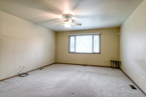 700 Donna Ave, Aurora, IL 60505 photo 16