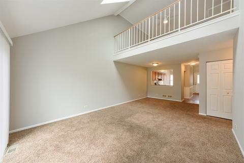 1475 W Sapphire Dr, Hoffman Estates, IL 60192 photo 4