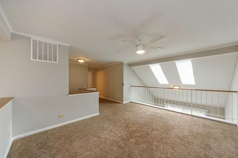 1475 W Sapphire Dr, Hoffman Estates, IL 60192 photo 9