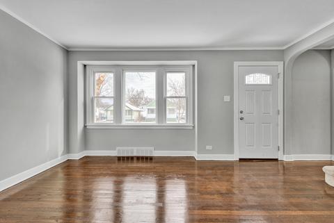 15034 Hamlin Ave, Midlothian, IL 60445 photo 5