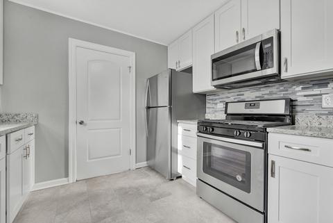 15034 Hamlin Ave, Midlothian, IL 60445 photo 11