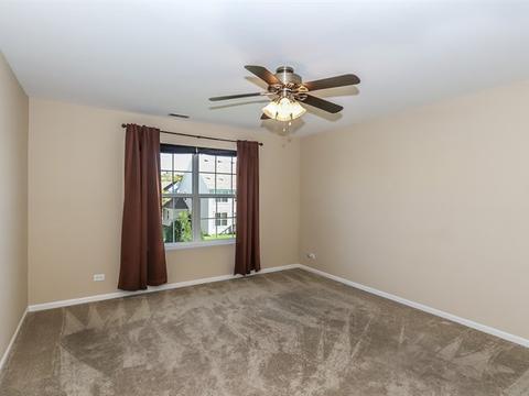 2032 Padua Dr, Elgin, IL 60123 photo 24